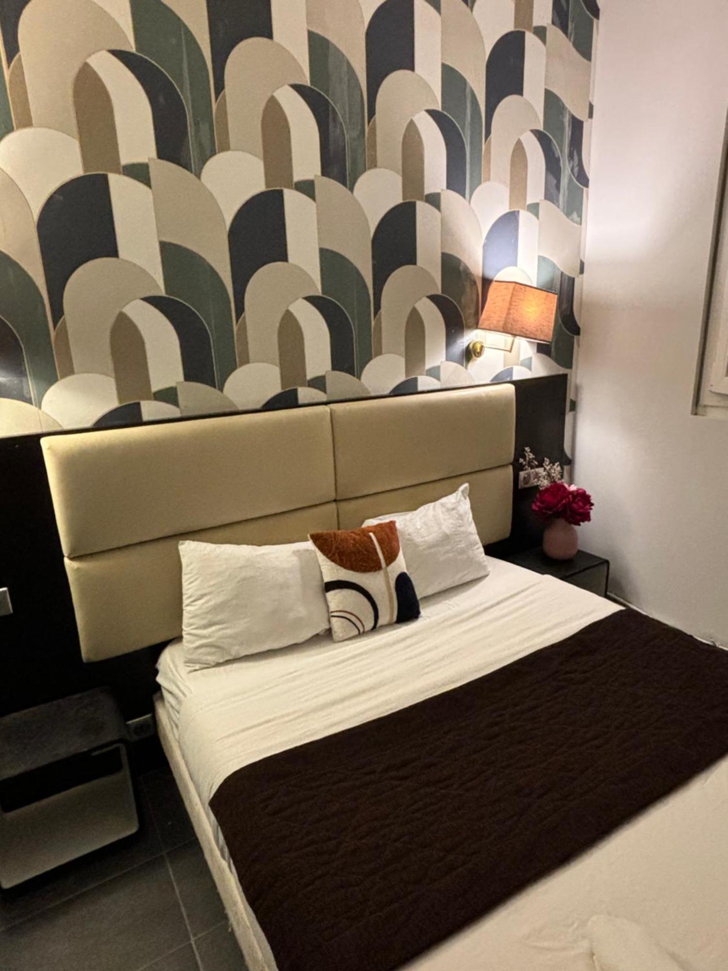 Hotel Astrid Ρουέν Εξωτερικό φωτογραφία