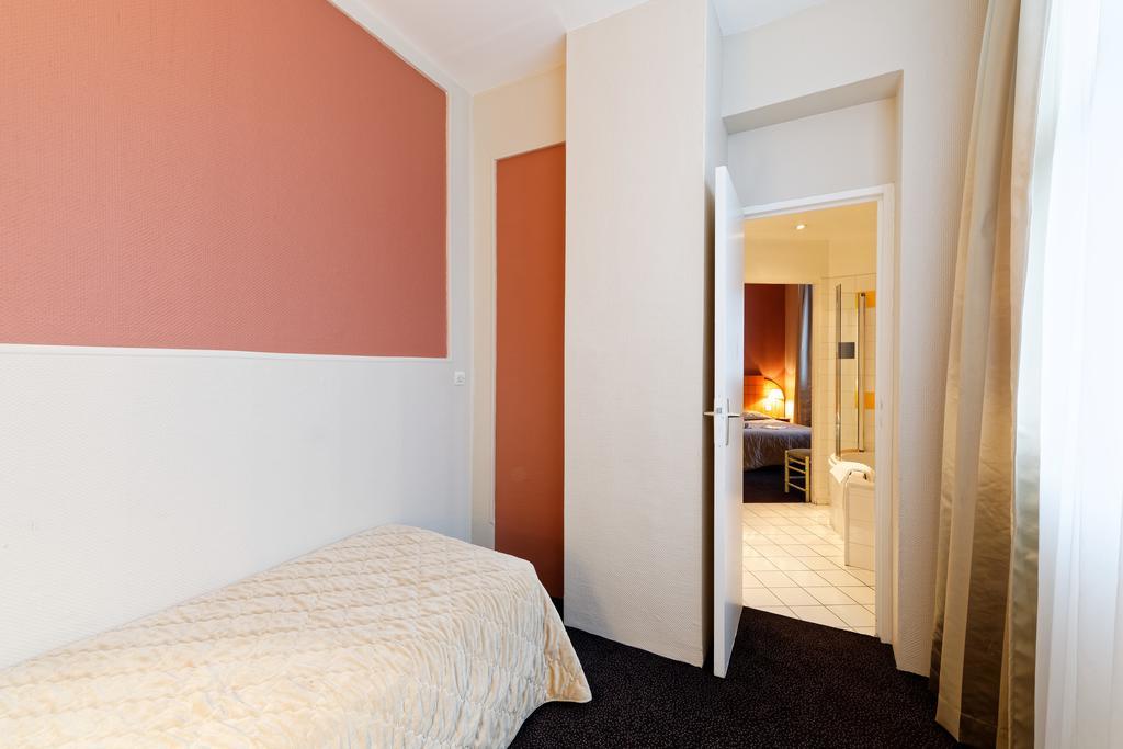 Hotel Astrid Ρουέν Εξωτερικό φωτογραφία